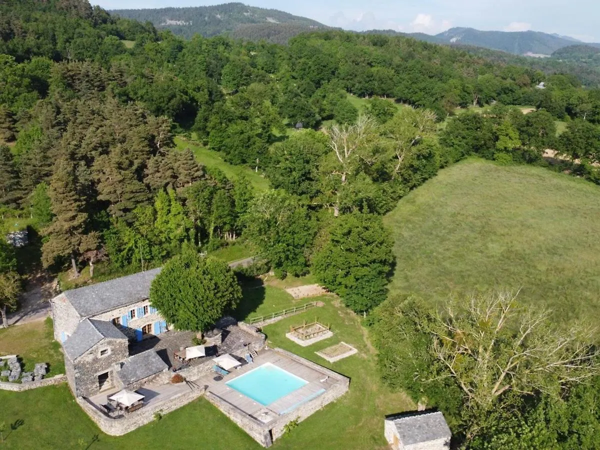 Corps De Ferme Renove Avec Piscine Et Terrasses Paisibles, A 1H30 De Lyon - Fr-1-582-396 Bed & Breakfast Saint-Etienne-Lardeyrol