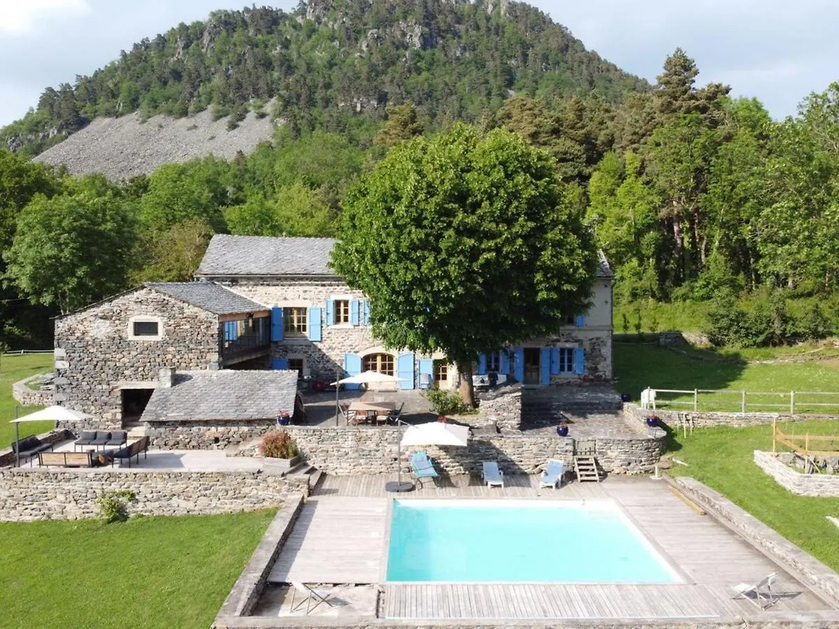Corps De Ferme Renove Avec Piscine Et Terrasses Paisibles, A 1H30 De Lyon - Fr-1-582-396 Bed & Breakfast Saint-Etienne-Lardeyrol