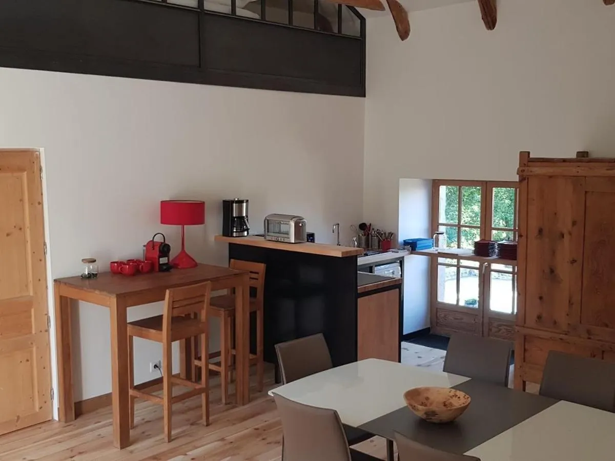 Corps De Ferme Renove Avec Piscine Et Terrasses Paisibles, A 1H30 De Lyon - Fr-1-582-396 Bed & Breakfast Saint-Etienne-Lardeyrol France